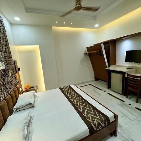 Hotel C Park - Karol Bagh, New Delhi Exteriér fotografie